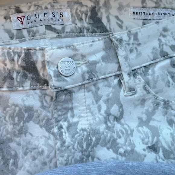 Guess Jeans Women 31 White Brittney Skinny Ankle Floral Logo Low Rise Preppy - Picture 4 of 6